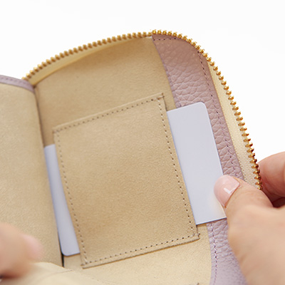 使いやすいおすすめのレディース二つ折り財布はハースケジュールのチェレットビルフォールド アモーレ