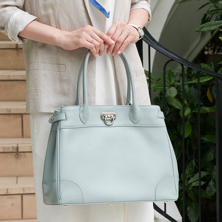【傳濱野】皇室御用達の濱野家WEB限定バッグ　出会った頃から永遠の定番classic tote(クラシックトート) A4 お仕事 肩にかかる