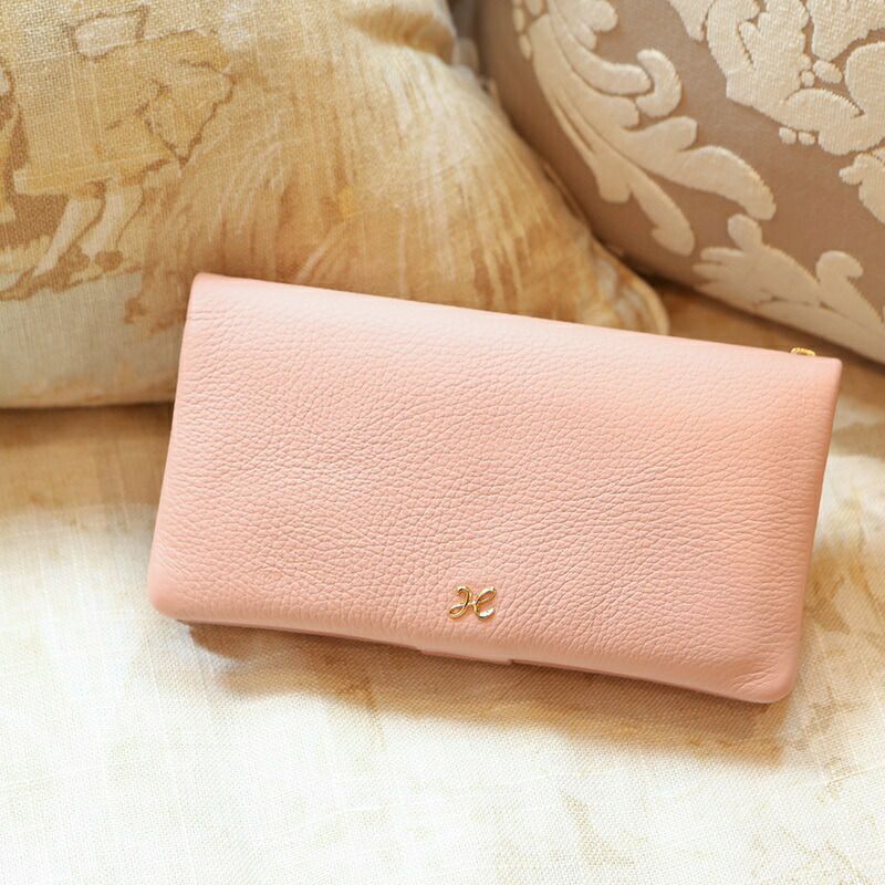 人気ブランドのピンクのお財布は、傳濱野はんどばっぐのリュフカフェリーチェ シェルピンク