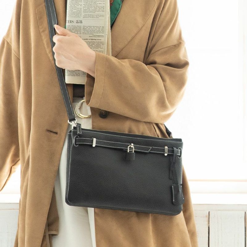 30代女性にぴったりの「傳濱野」レディースバッグ