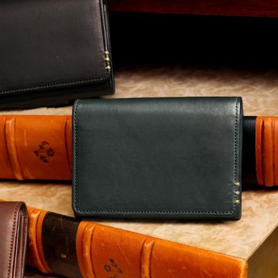 3位：イタリア革名刺入れ