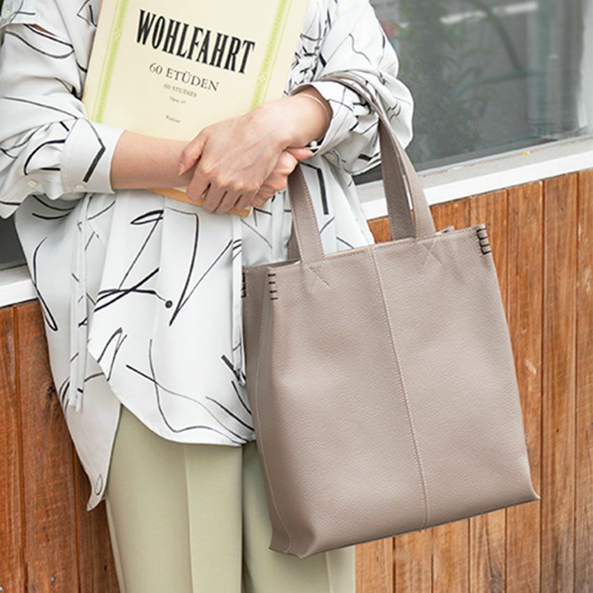 40代女性におすすめ！職人技が光るブランドの人気バッグは傳濱野はんどばっぐのアメリア