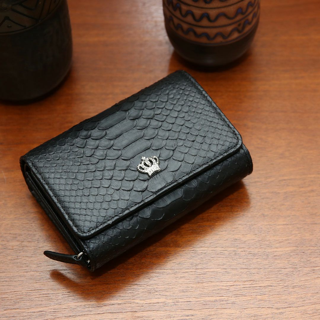 カードがたくさん入る財布おすすめ｜傳濱野はんどばっぐ Litolo Python(リトロパイソン)