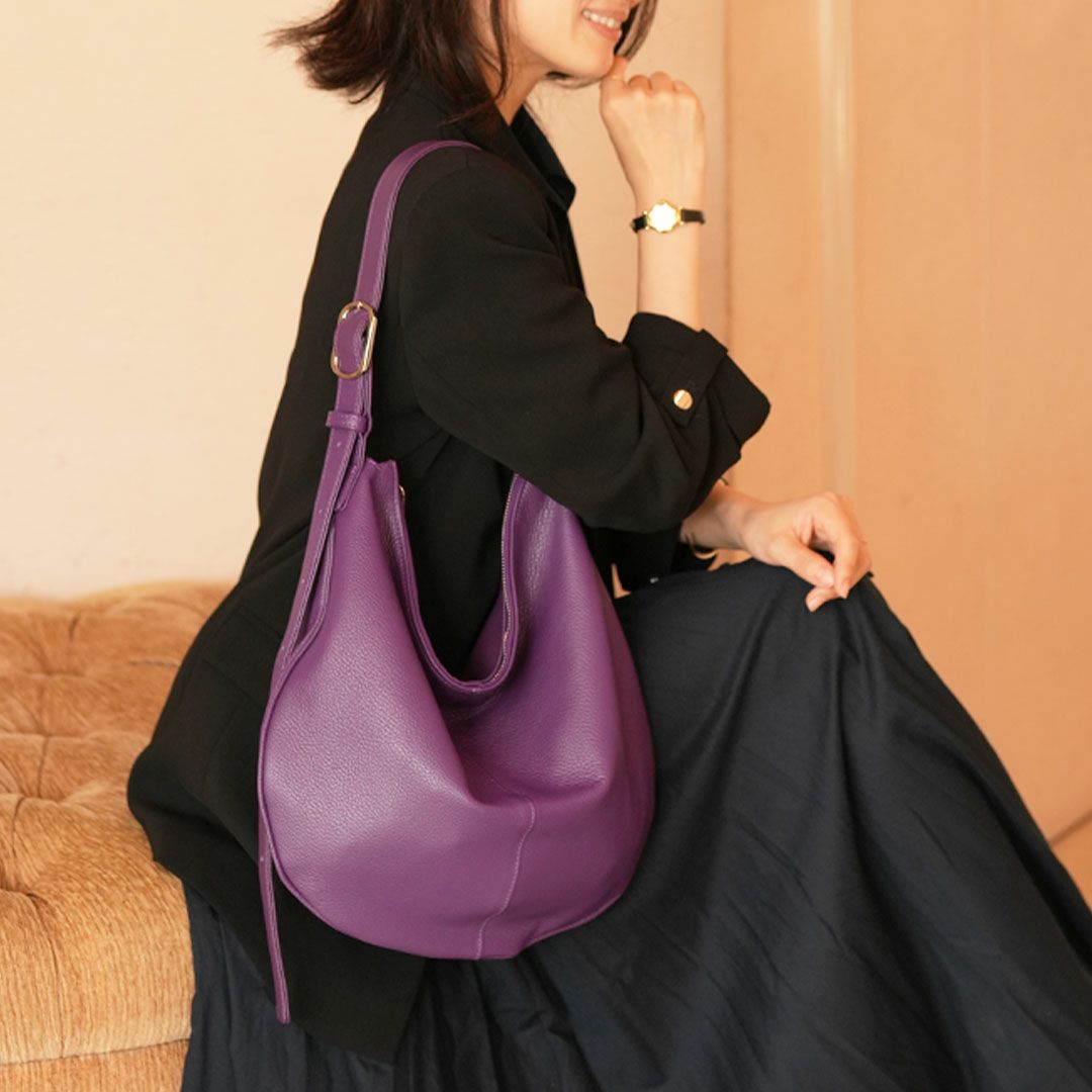 【傳濱野】お仕立てしたかったのは、持ち物を入れた状態が一番美しいバッグ。やわらかレザーのドレープショルダーSonia(ソニア)