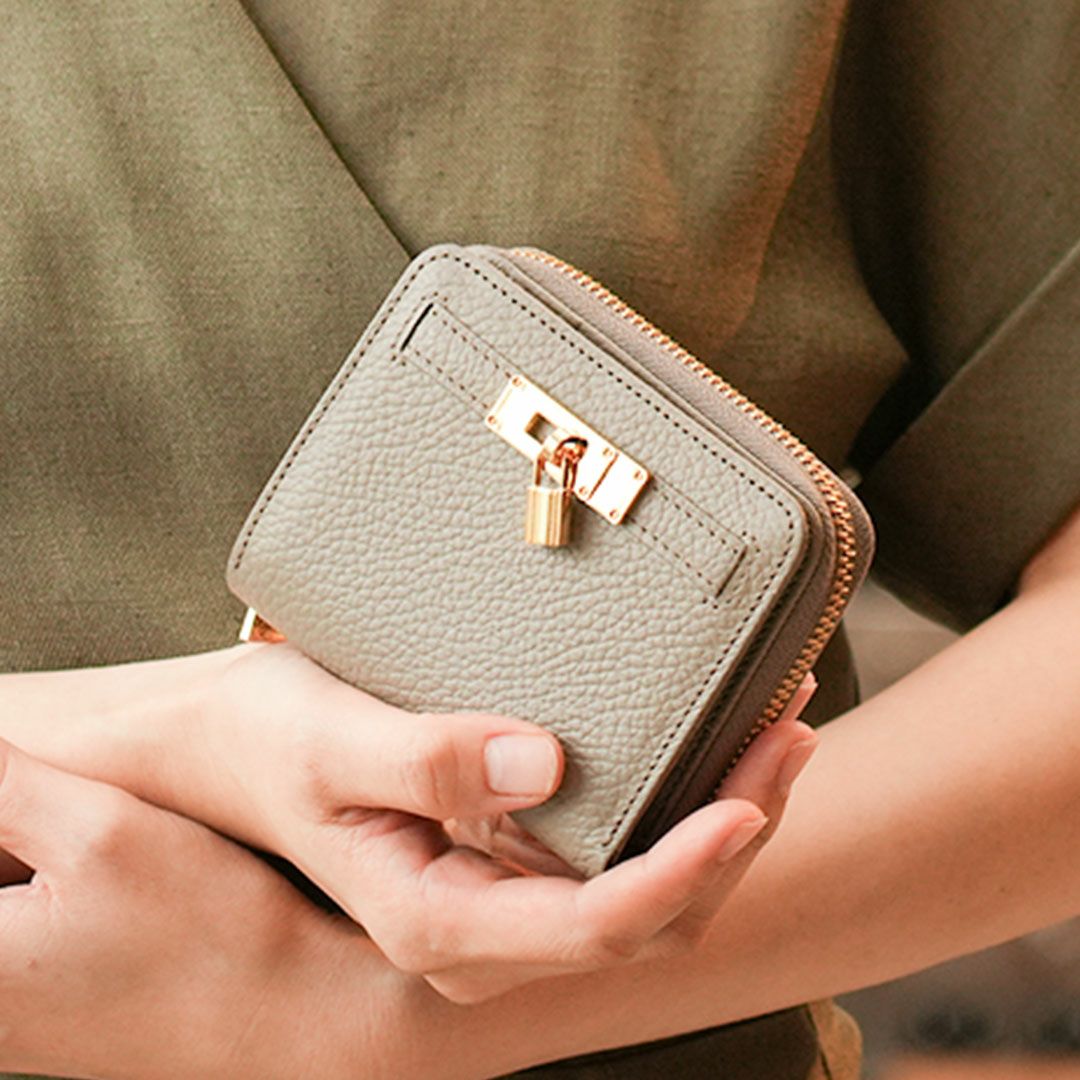 女性がもらって嬉しい退職祝いおすすめ｜傳濱野はんどばっぐ Mietia Wallet Plier（ミーティアウォレット プリエ）