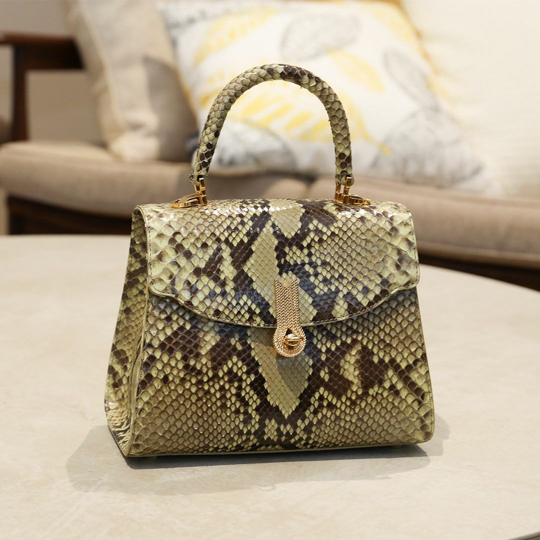 【傳濱野】最高級メゾンパイソンに、王室愛用モデル金具を添えて。正統派パイソンワンハンドルAlicia Pitone（アリシアピトーネ）
