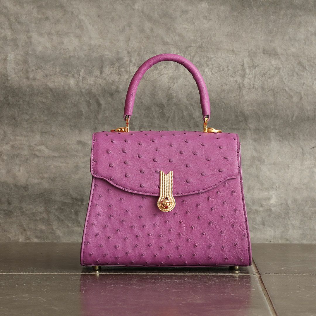 【傳濱野】《Luxury Line》ジュエリーライクなオーストリッチに、王室愛用モデル金具を添えたワンハンドルバッグAlicia Struzzo（アリシアストラッツォ）