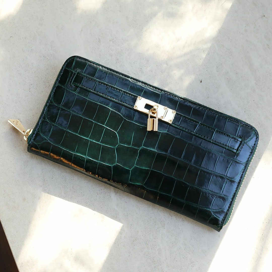 【傳濱野】縁起の良いモチーフだけをたっぷり詰め込んだ、濱野家オリジナルの金運お守り財布Mietia Croco Wallet 『Imperial Jade』（ミーティアクロコウォレット インペリアルジェード）