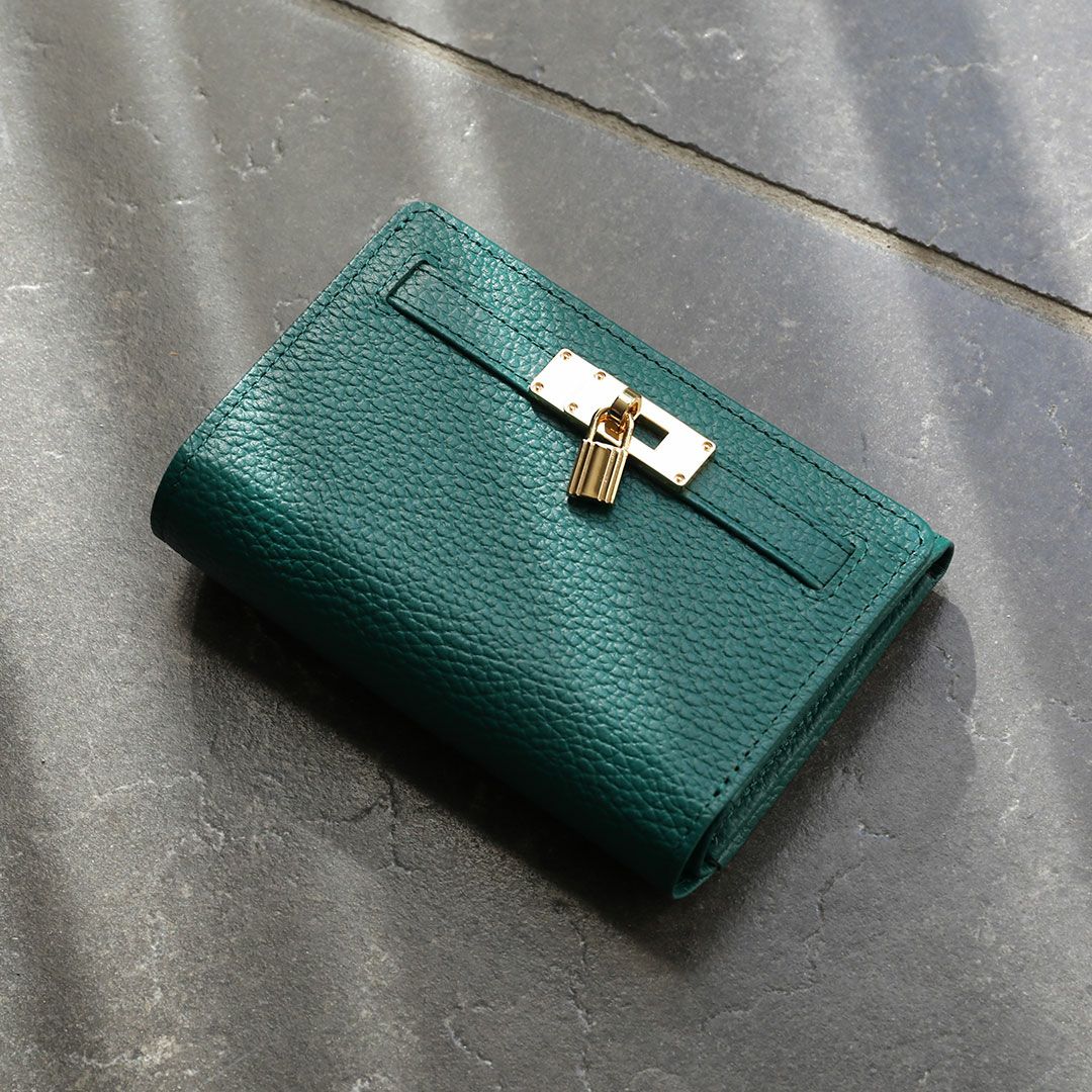 【傳濱野】《人気No.1黄金比シリーズ》二つ折りのコンパクトサイズに、長財布の収納力。濱野家の“七分袖ウォレット”Mietia Wallet Waltz（ミーティアウォレット ワルツ）