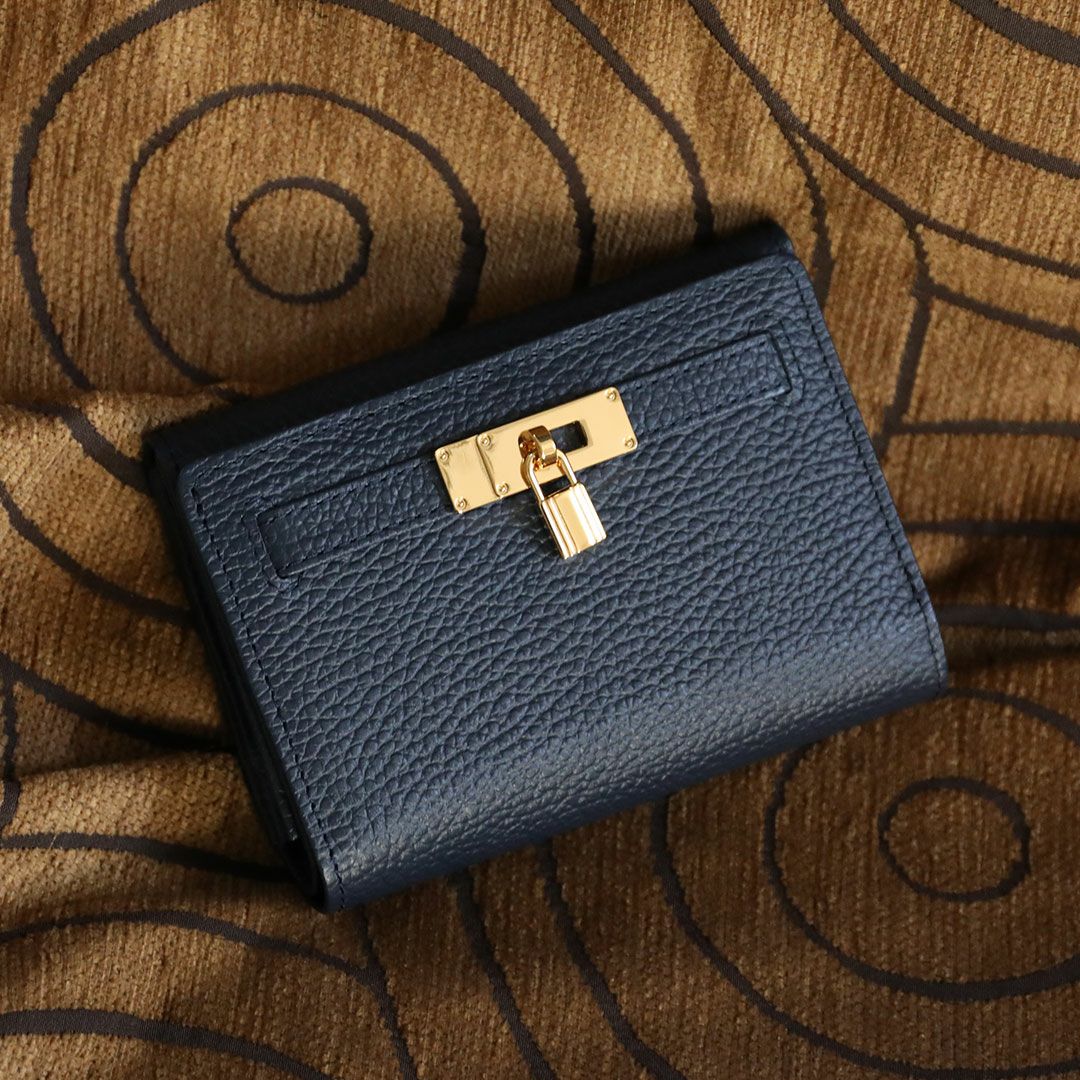 【傳濱野】《人気No.1黄金比シリーズ》二つ折りのコンパクトサイズに、長財布の収納力。濱野家の“七分袖ウォレット”Mietia Wallet Waltz（ミーティアウォレット ワルツ）